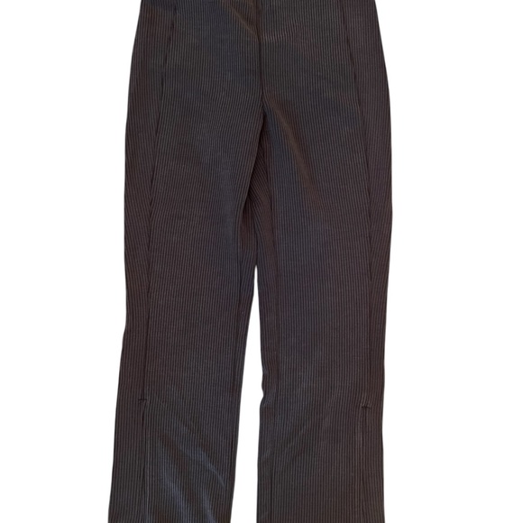 NWOT Ribbed Softstreme Zip-Leg High-Rise
Cropped Pant 25" 
black color

Sf/pf - Picture 6 of 10